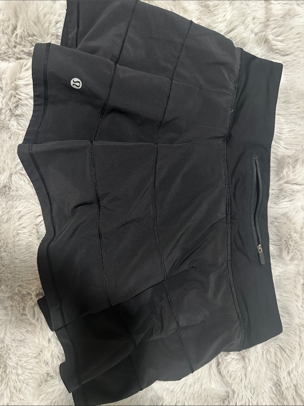 lululemon black athletic skirt with reflective logo